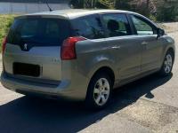 Macara geam peugeot 5008 2011